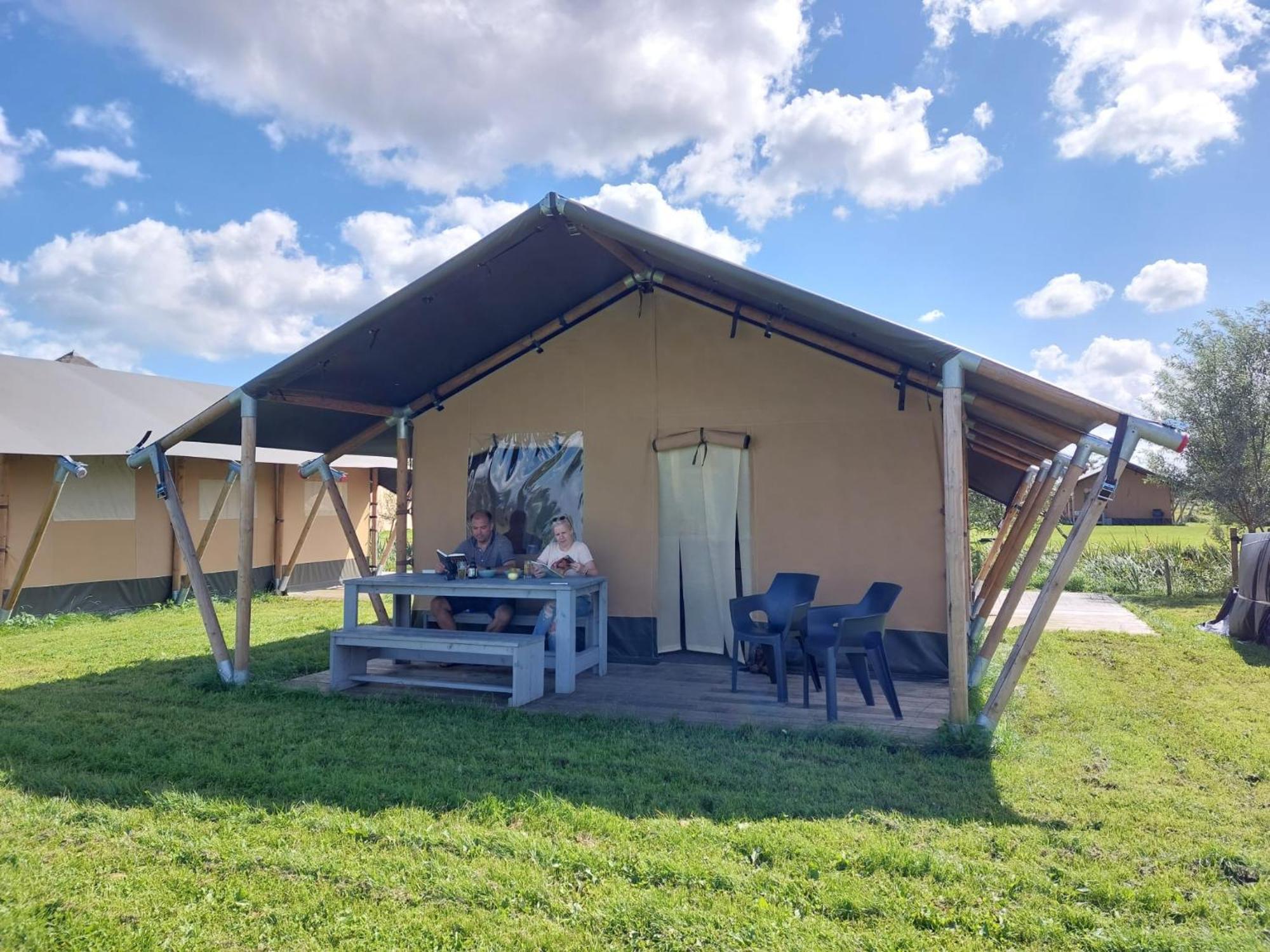 Luxury tent De Boerinn